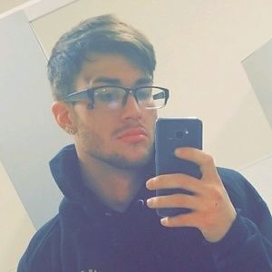 Meet your Posher, Connor